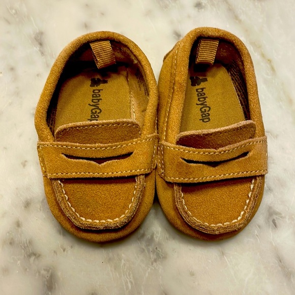 Baby gap ship on shoes - Picture 1 of 3
